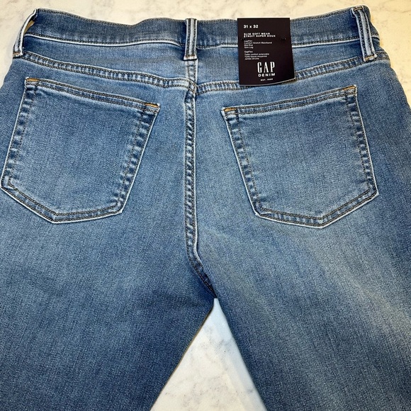 NWT Gap Factory Men’s Slim Soft Wear Jeans Mid Rise Medium Wash Size 31x32 - Picture 5 of 5